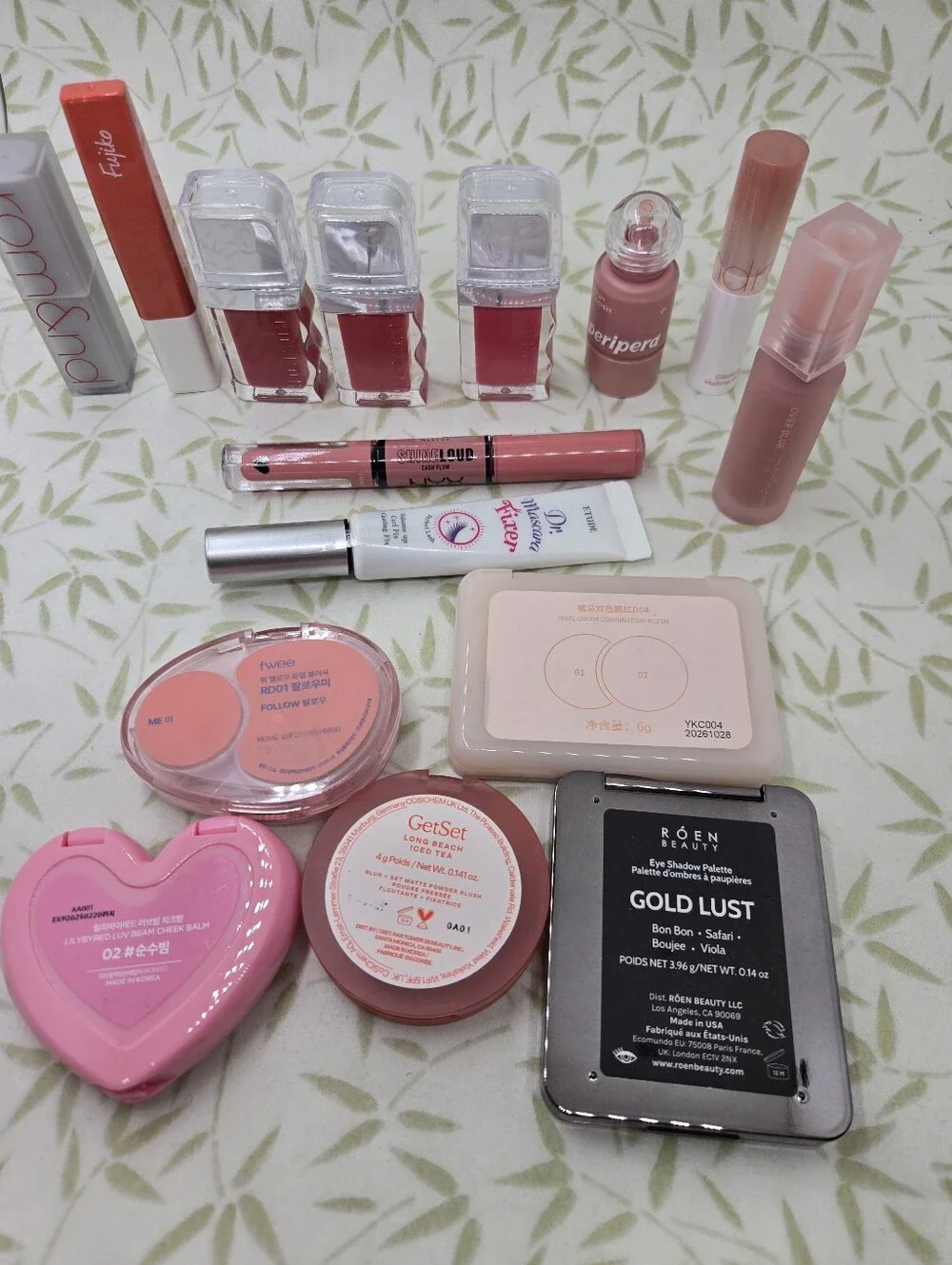 Set Of 15 Korean Pink And Peach Lipgloss, Blush, Eyeshadows Tower 28